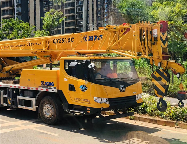 东港市大件设备吊装租赁吊车